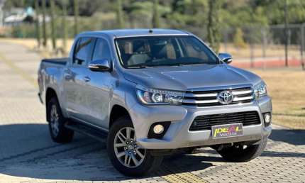 Toyota hilux srx 4x4 2.8 - prata - 2016/2016