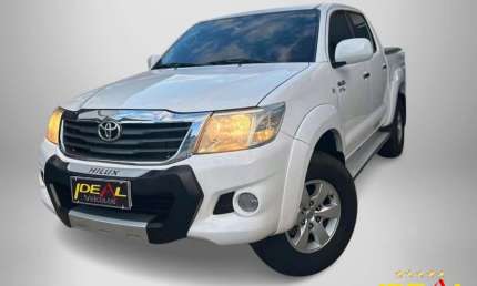 Toyota hilux cd sr 4x2 2.7 16v/2.7 flex aut.  - branca - 2015/2015