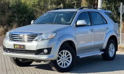 Toyota hilux sw4 sr 4x2 - prata - 2012/2012