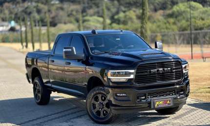 Ram 2500 laram. 6.7 night ed. tb cd 4x4 die.  - preta - 2023/2023