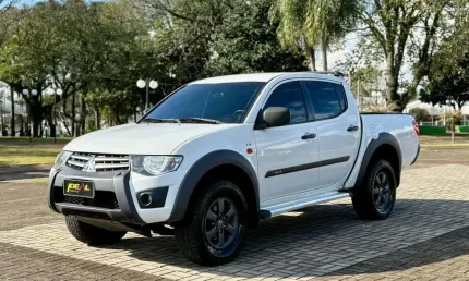 Mitsubishi l200 triton 2.4 hls - branca - 2016/2017