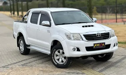 Toyota hilux cd 4x4 srv - branca - 2011/2012