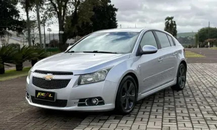 Chevrolet cruze lt hb - prata - 2013/2014