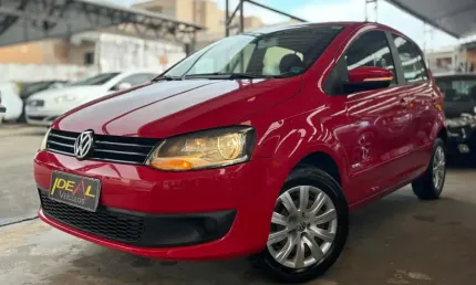 Volkswagen fox 1.0  - vermelha - 2012/2013