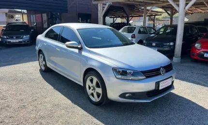 Volkswagen jetta comfortline 2.0 t.flex 8v 4p tipt.  - prata - 2011/2012