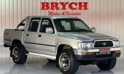 Toyota hilux cd srv 4x4 3.0 8v 116cv tb diesel  - prata - 2004/2004