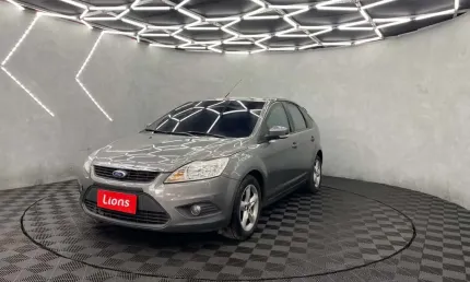 Ford focus focus sedan se 2.0 powershift
