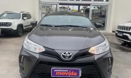 Toyota yaris yaris 1.5 xl plus connect cvt