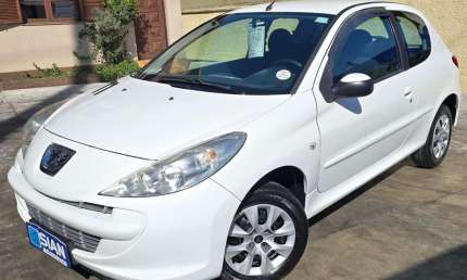 Peugeot 207 1.4 xr 8v flex 2p manual 2013