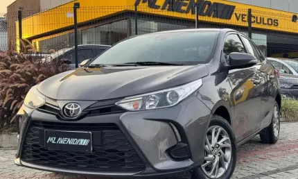 Toyota yaris xs sedan 1.5 flex 16v 4p aut.  - cinza - 2022/2023