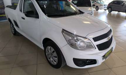 Chevrolet montana  ls 1.4econoflex - branca - 2018/2019