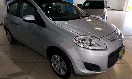 Fiat palio attractive 1.0 evo fire flex 8v 5p  - prata - 2011/2012