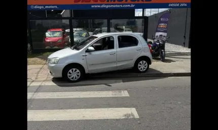 Toyota etios 1.3 x 16v flex 4p manual 2016