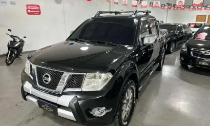 Nissan frontier sl 4x4 2013