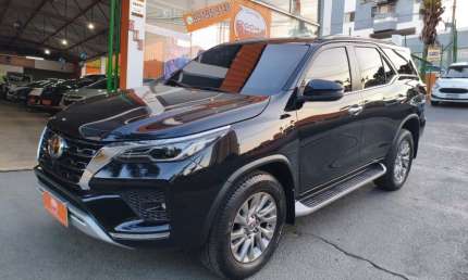 Toyota hilux sw4 2.8 4p srx 4x4 7 lugares turbo diesel automático