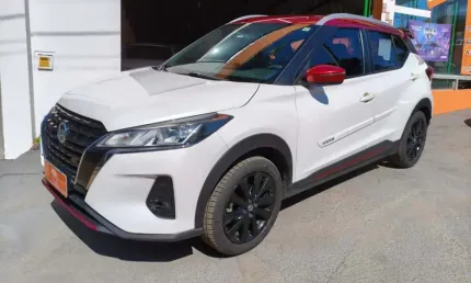 Nissan kicks 1.6 16v 4p flexstart xplay xtronic automático cvt