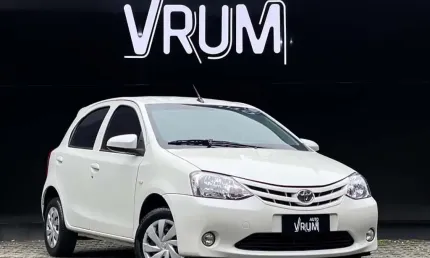 Toyota etios hb x 13l mt 2017