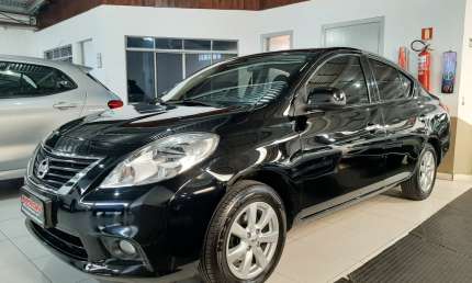 Versa 1.6 sl flex ano 2014 único dono completo 