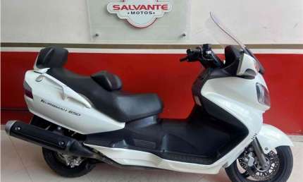 Suzuki burgman 650 2011