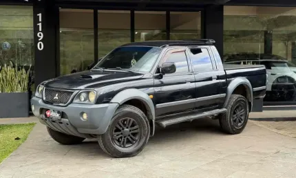 Mitsubishi l200 outdoor  2008 2.5 hpe 4x4 cd 8v turbo intercooler diesel 4p manual
