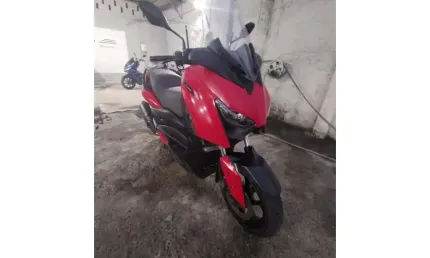 Yamaha xmax 250 abs 2023