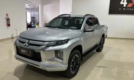 Mitsubishi l200 triton 2.4 16v turbo diesel sport hpe cd 4p 4x4 automático