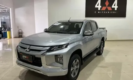 Mitsubishi l200 triton 2.4 16v turbo diesel sport hpe cd 4p 4x4 automático
