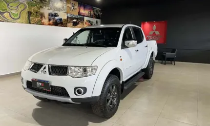 Mitsubishi l200 triton 3.5 hpe 4x4 cd v6 24v flex 4p automático