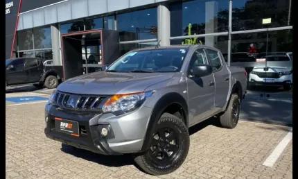 Mitsubishi l200 triton 2.4 16v turbo diesel outdoor gls cd 4x4 automático