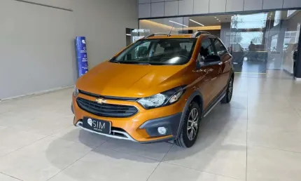 Chevrolet onix 1.4 mt act 2017