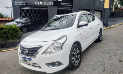Versa sl automático 2017 + gnv | bancos de couro | pronta entrega |  documentação em casa! 
