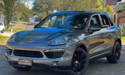Porsche cayenne s 2012