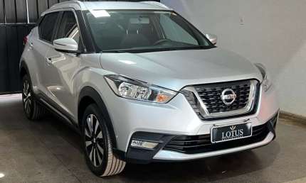Nissan kicks sv cvt 2018