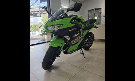 Ninja 400