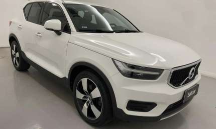 Xc 40 t-5 momentum awd aut