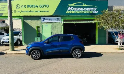 Renault kwid 1.0 outside