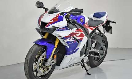 Honda cbr 1000 rr-r fireblade sp