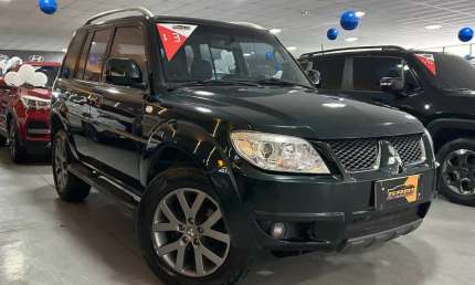 Mitsubishi pajero tr4 2013 2.0 4x4 16v 140cv flex 4p automático