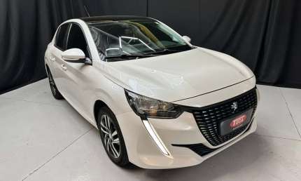 Peugeot 208 act pk1at 2021
