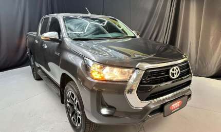 Toyota hilux 2.8 srv 4x4 cd 16v diesel 4p aut 2024