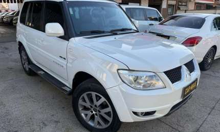 Mitsubishi pajero tr4  aut 4x4 hp 2012/2013
