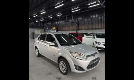 Ford fiesta sed. 1.6 8v flex 4p  - prata - 2010/2011