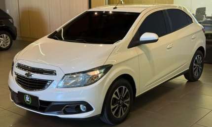 Chevrolet onix 1.4mt ltz 2013