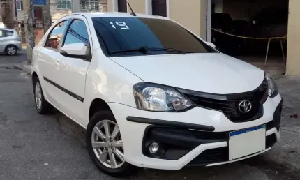 Toyota etios 2019 1.5 x plus sedan 16v flex 4p automático
