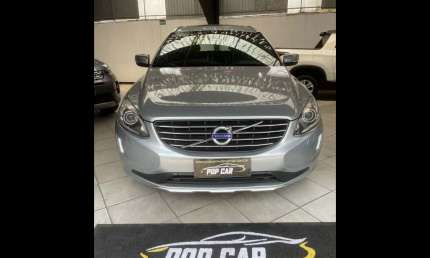 Xc 60 d-5 momentum 2.4  awd diesel  5p