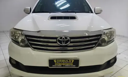 Toyota hilux sw4 srv 4x4 2014