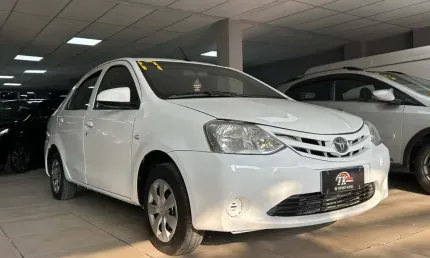 Toyota etios 2017 1.5 x sedan 16v flex 4p manual