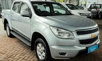 Chevrolet s10 pick up lt 2.8 tdi 4x4 cd aut diesel 2013