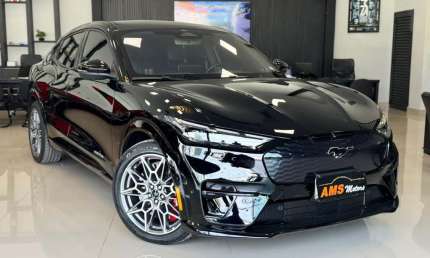 Ford mustang mach-e gt 2024