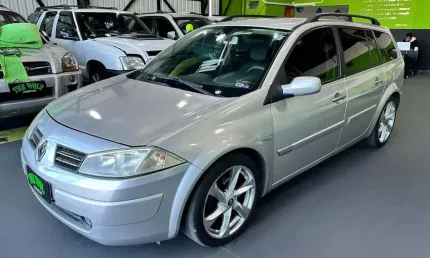 Renault megane grand tour dyn 2.0at 2011